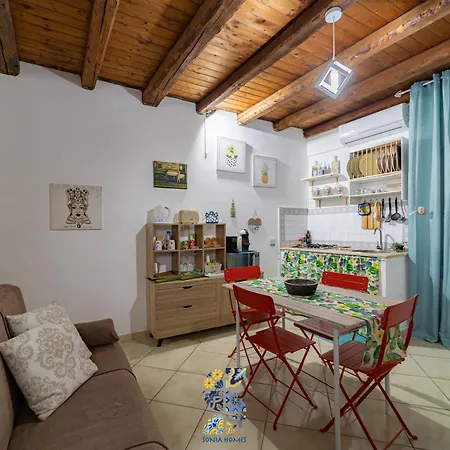 La Rocca Apartment Of Ballaro Palermo Exterior photo