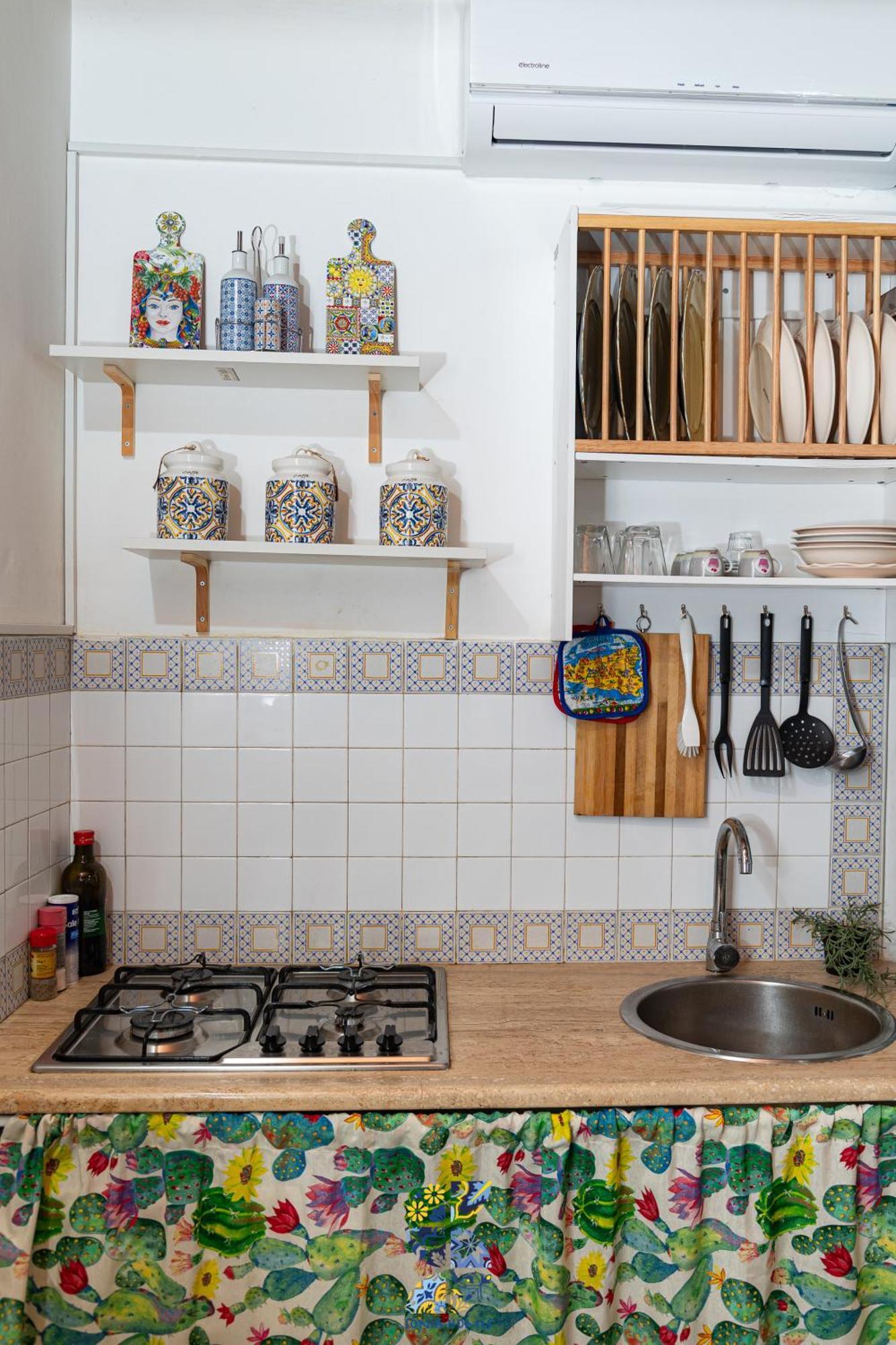 La Rocca Of Ballaro Holiday home *